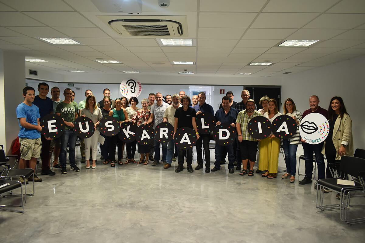 DANOBATGROUPeko kooperatibek EUSKARALDIArekin bat egingo dute, euskararen erabilera handitzeko planen eskutik