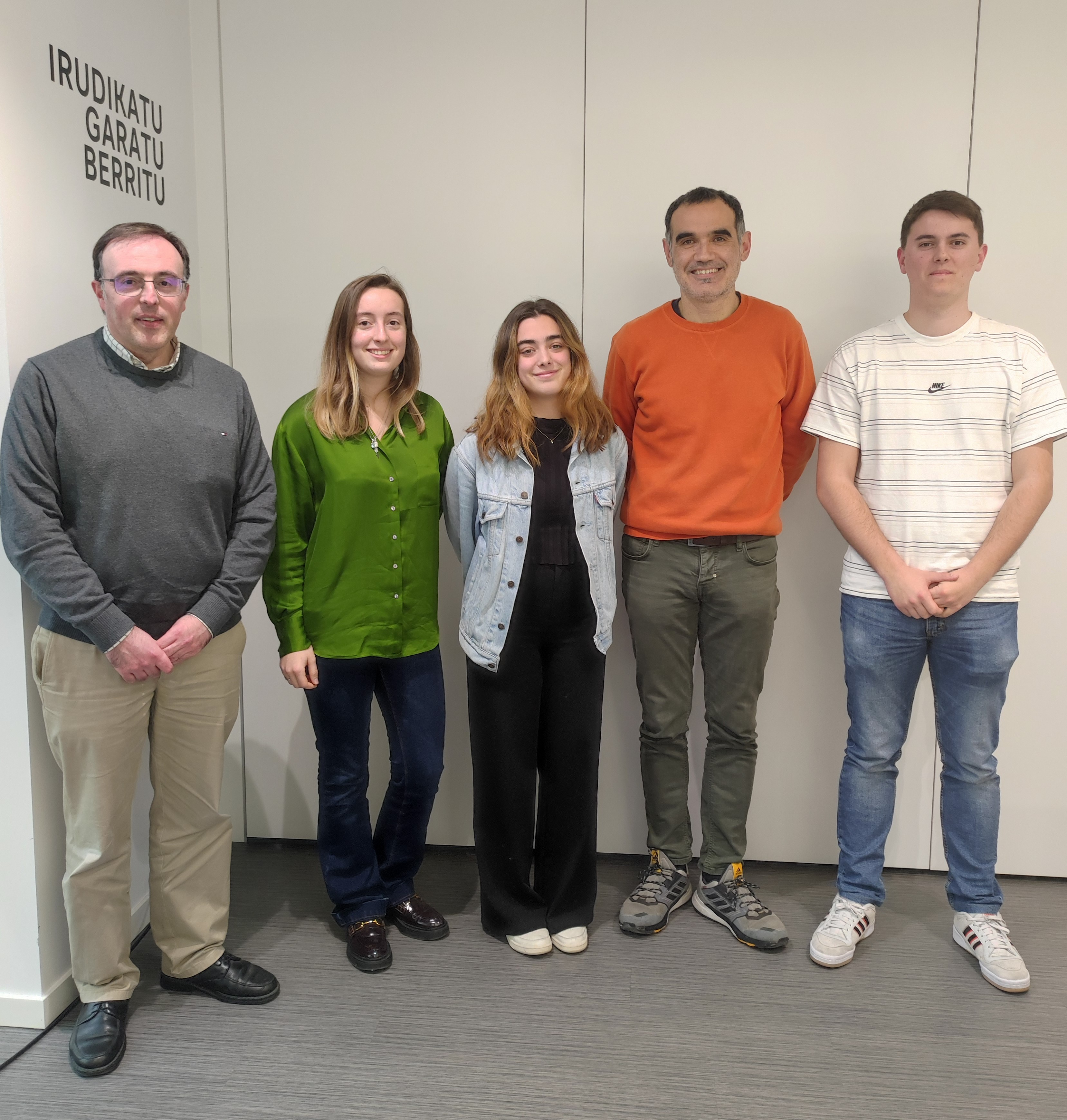 Ikasgeletako talentu ikertzailea saritu du Danobatgroupek